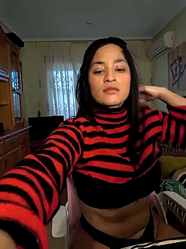 bella apont online show from 03-10-25, 07:21