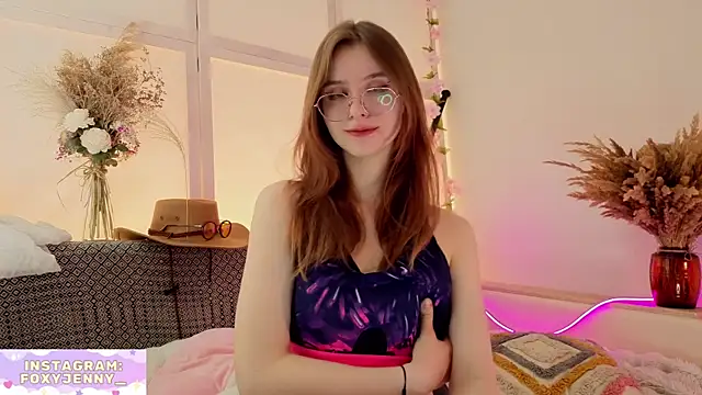 Snapshot of JennyDilly chatting on 05-02-26, 07:30 JennyDilly online show from 05-02-26, 07:30