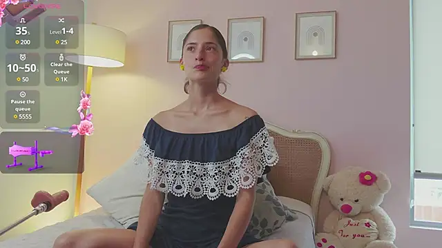 KittyAna online show from 02-14-25, 07:33