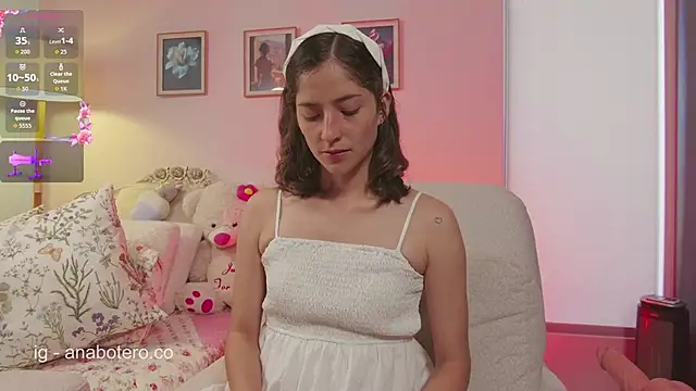 KittyAna online show from 09-25-25, 07:28