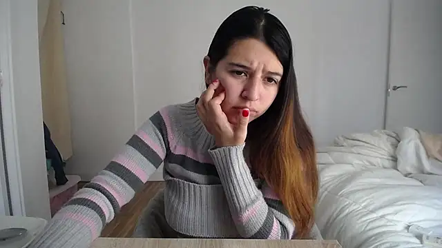 Contantin helena online show from 01-08-25, 01:41