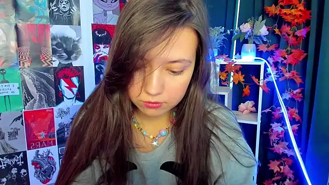 Lina Brownie online show from 12-04-24, 05:49