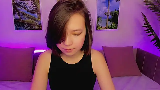 Lina Brownie online show from 01-19-25, 02:15