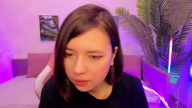 Lina Brownie online show from 02-16-25, 01:58