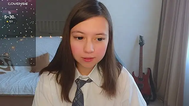 Lina Brownie online show from 10-19-25, 04:13