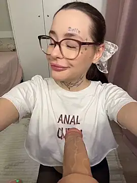 fuckdoll 18 online show from 12-17-25, 08:20