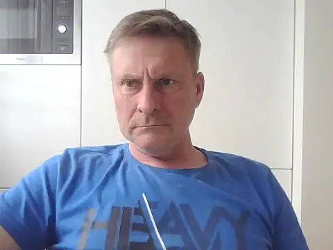 johnnym1 online show from 03-12-25, 01:40