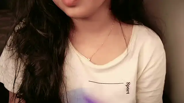 Snapshot of Spice-Summi chatting on 10-03-25, 06:16 Spice-Summi online show from 10-03-25, 06:16