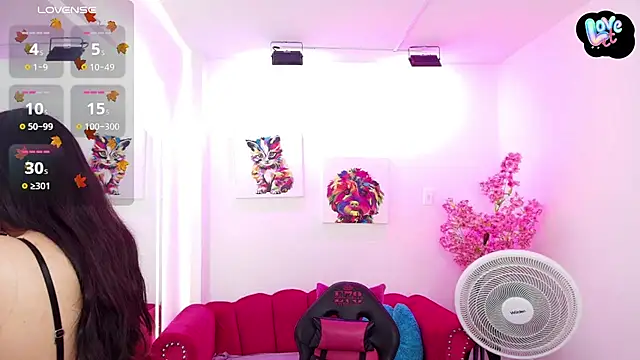 Miss dolly  online show from 10-28-25, 12:41