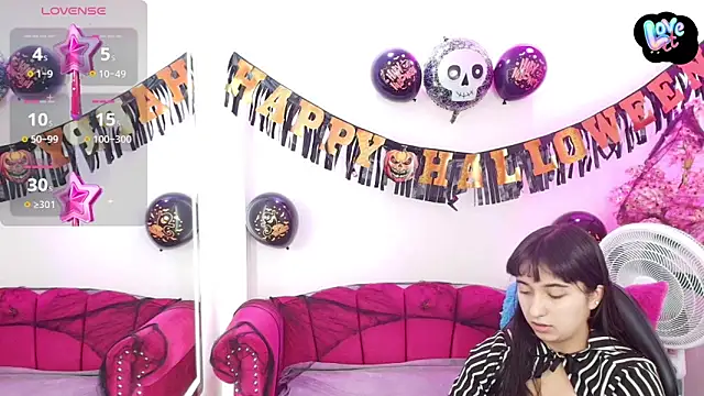 Miss dolly  online show from 10-31-25, 12:06