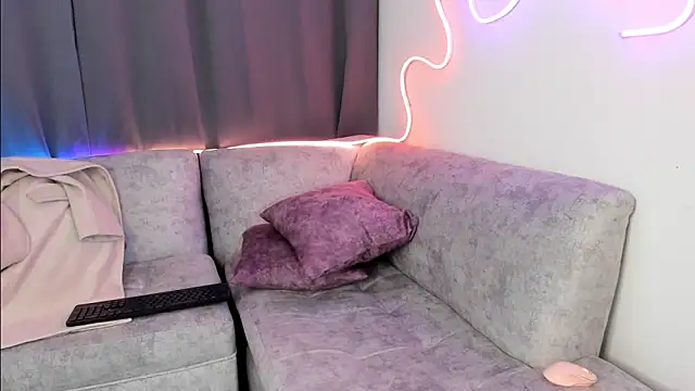 Victoria se online show from 03-13-25, 06:37