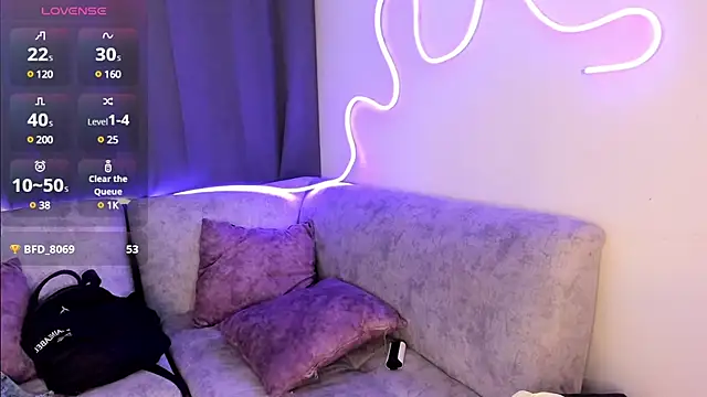 Victoria se online show from 03-15-25, 01:52