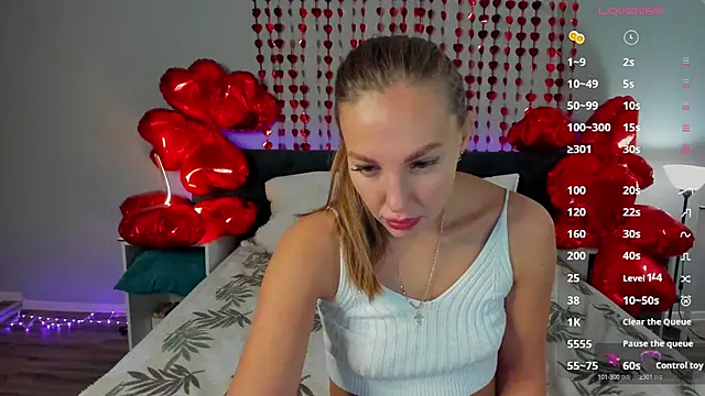 Kelly Hardy online show from 02-14-25, 01:13