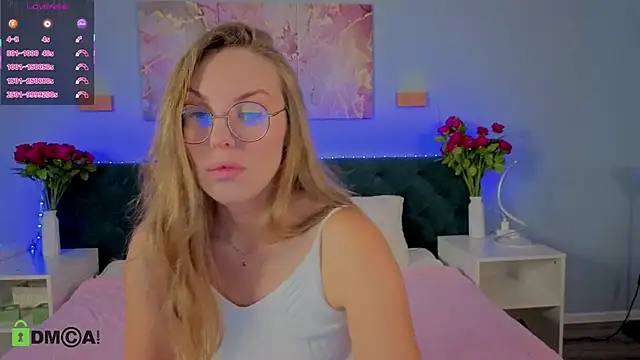 Kelly Hardy online show from 09-11-25, 12:44