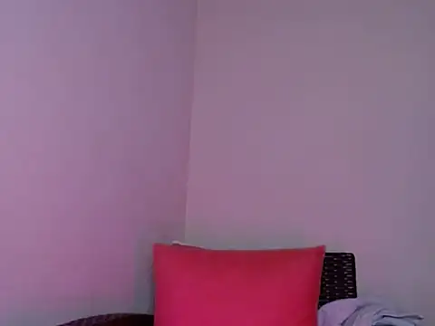 Snapshot of Sophie_Raegan chatting on 01-01-25, 08:35 Sophie Raegan online show from 01-01-25, 08:35