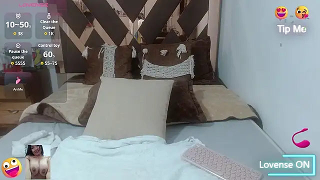 lindaesmeralda online show from 01-19-26, 12:31