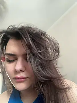 Snapshot of NikaMur chatting on 03-04-25, 06:04 NikaMur online show from 03-04-25, 06:04