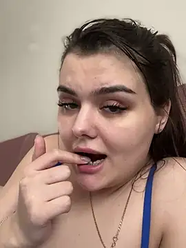 Snapshot of NikaMur chatting on 03-05-25, 09:49 NikaMur online show from 03-05-25, 09:49