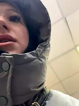 Snapshot of NikaMur chatting on 10-10-25, 02:21 NikaMur online show from 10-10-25, 02:21