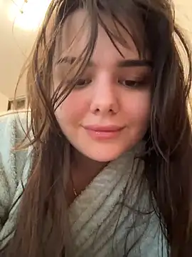 Snapshot of NikaMur chatting on 12-14-25, 03:45 NikaMur online show from 12-14-25, 03:45