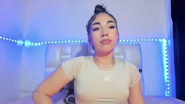 Snapshot of Anny_jhonsonx chatting on 02-28-26, 05:41 Anny jhonsonx online show from 02-28-26, 05:41