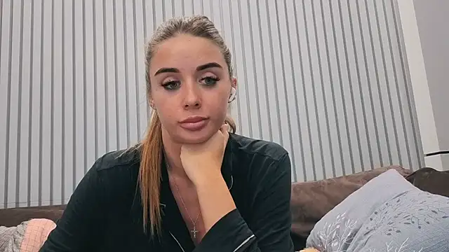 Snapshot of your_bunnygirl chatting on 09-24-25, 05:49 your bunnygirl online show from 09-24-25, 05:49