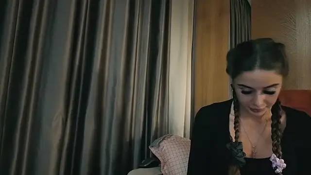 Snapshot of your_bunnygirl chatting on 10-17-25, 07:16 your bunnygirl online show from 10-17-25, 07:16