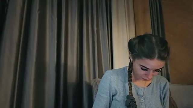 Snapshot of your_bunnygirl chatting on 11-06-25, 09:05 your bunnygirl online show from 11-06-25, 09:05