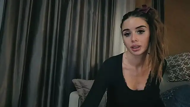 Snapshot of your_bunnygirl chatting on 11-15-25, 04:47 your bunnygirl online show from 11-15-25, 04:47