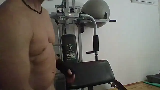 Snapshot of Boomerhun chatting on 10-21-25, 02:45 Boomerhun online show from 10-21-25, 02:45