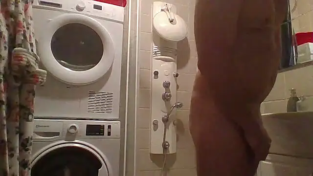 Snapshot of Boomerhun chatting on 10-22-25, 03:29 Boomerhun online show from 10-22-25, 03:29