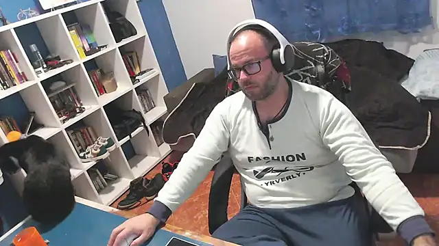 ravingr4d4 online show from 11-14-25, 11:46