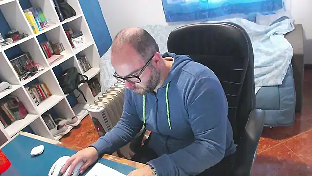 Snapshot of ravingr4d4 chatting on 01-09-26, 09:01 ravingr4d4 online show from 01-09-26, 09:01