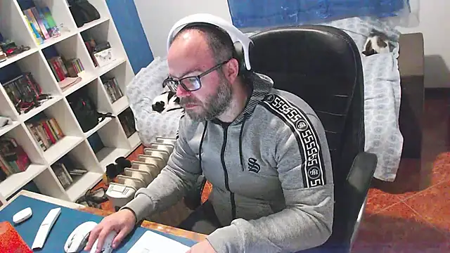 Snapshot of ravingr4d4 chatting on 01-18-26, 07:17 ravingr4d4 online show from 01-18-26, 07:17