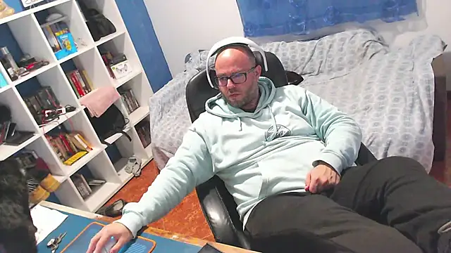 Snapshot of ravingr4d4 chatting on 02-04-26, 11:53 ravingr4d4 online show from 02-04-26, 11:53