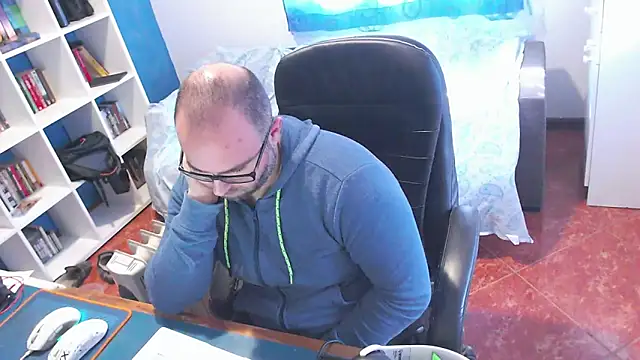 Snapshot of ravingr4d4 chatting on 02-12-26, 11:05 ravingr4d4 online show from 02-12-26, 11:05