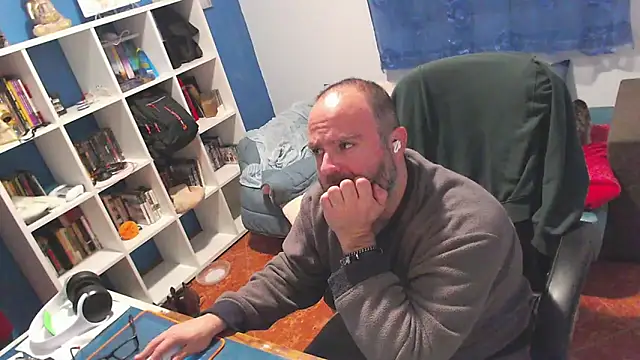 Snapshot of ravingr4d4 chatting on 02-18-26, 12:06 ravingr4d4 online show from 02-18-26, 12:06