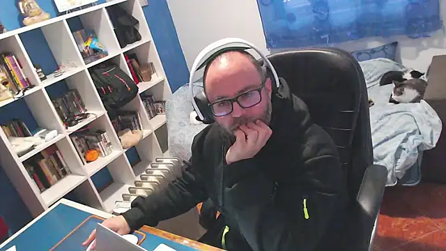 Snapshot of ravingr4d4 chatting on 02-18-26, 12:12 ravingr4d4 online show from 02-18-26, 12:12