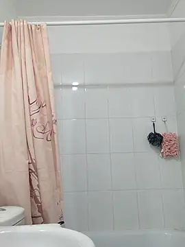 Snapshot of Daniela77771 chatting on 10-16-25, 01:01 Daniela77771 online show from 10-16-25, 01:01