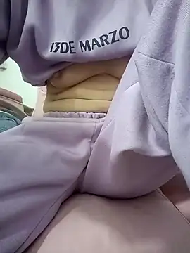 Snapshot of SweetGirl2k2 chatting on 01-02-25, 11:27 SweetGirl2k2 online show from 01-02-25, 11:27