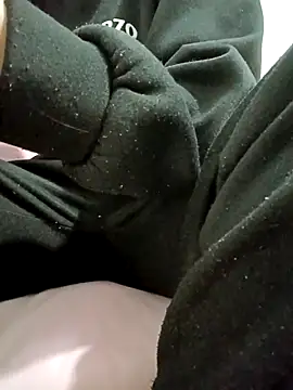 Snapshot of SweetGirl2k2 chatting on 02-22-25, 09:23 SweetGirl2k2 online show from 02-22-25, 09:23