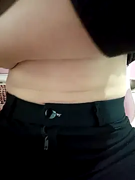 Snapshot of SweetGirl2k2 chatting on 02-28-25, 08:31 SweetGirl2k2 online show from 02-28-25, 08:31