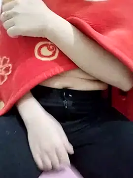 Snapshot of SweetGirl2k2 chatting on 03-12-25, 07:57 SweetGirl2k2 online show from 03-12-25, 07:57