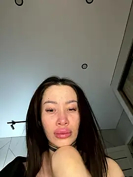 Snapshot of Yunasi chatting on 12-06-24, 11:33 Yunasi online show from 12-06-24, 11:33