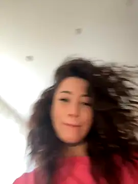 Snapshot of Yunasi chatting on 09-17-25, 01:13 Yunasi online show from 09-17-25, 01:13