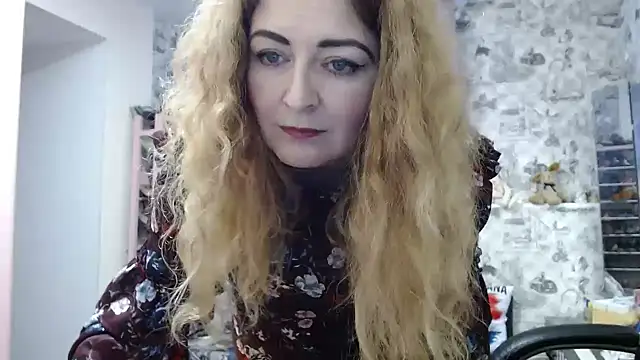 Helen1974 online show from 01-14-25, 07:48