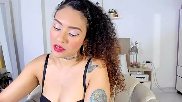 Zoe Gruber online show from 04-17-26, 11:41