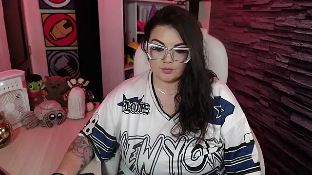 Snapshot of juliette_rd chatting on 02-03-26, 06:11 juliette rd online show from 02-03-26, 06:11