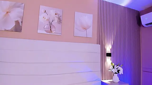 Lilly 2809  online show from 03-27-26, 04:07