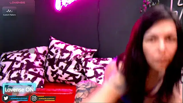 SophiaBlackfoxx online show from 01-09-25, 11:47